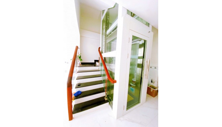 Cho thuê mặt bằng QUẬN TÂN BÌNH, TPHCM, mặt tiền Ô tô 2 chiều Nguyễn Thanh Tuyền, 14 triệu / tháng, 2 tầng, 4 x 20 m